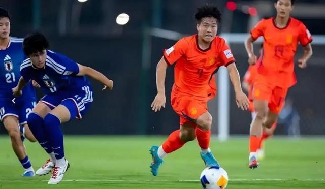 半岛体育注册网址-U17亚洲杯｜中国U17男足不敌日本队，仍保留晋级一线生机